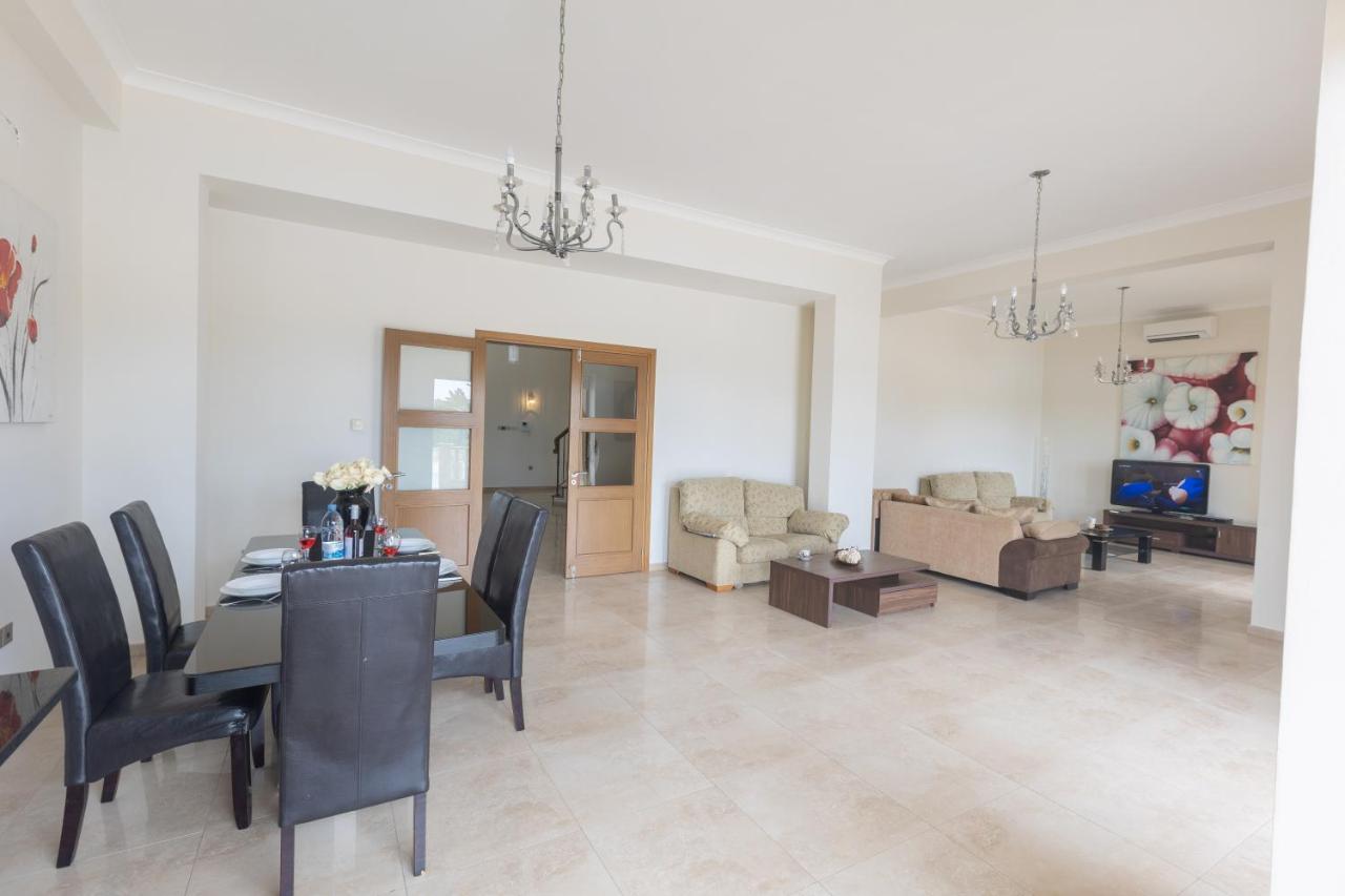 Sparta Luxury Villa Protarász Kültér fotó