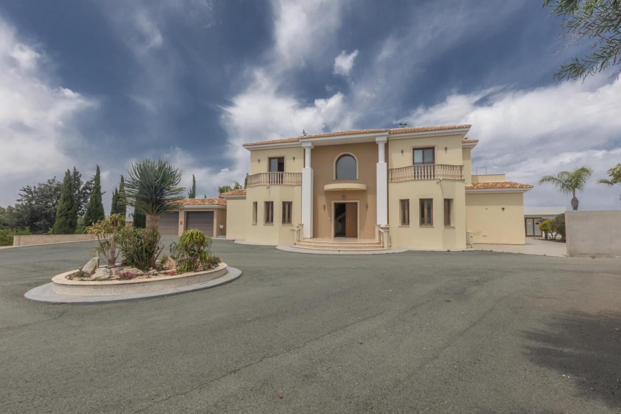 Sparta Luxury Villa Protarász Kültér fotó